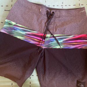NWT Quicksilver Highline Board Shorts size 32